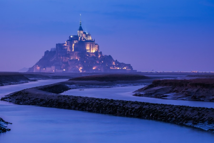 Quelle est l'histoire du Mont-Saint-Michel ?